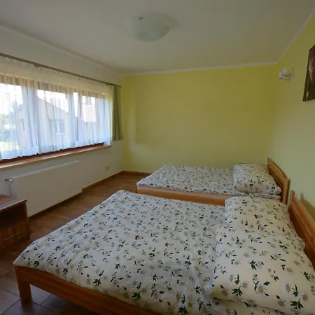 Domyletnie Ogrodzony Dom 92m2