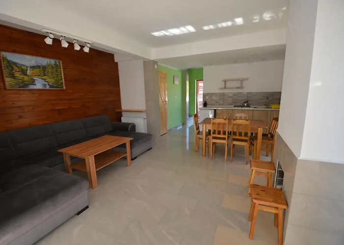 Domyletnie Ogrodzony Dom 92m2 *