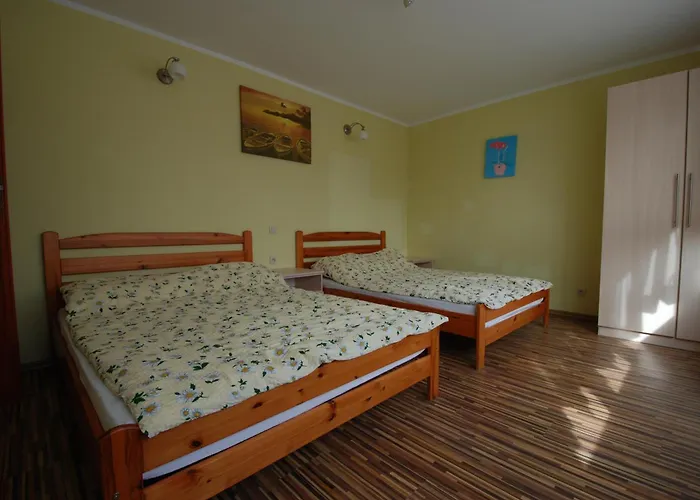 Domyletnie Ogrodzony Dom 92m2