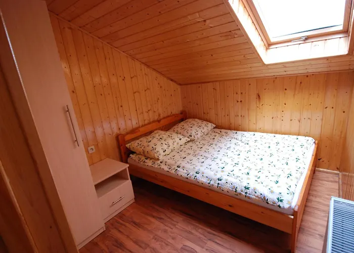 Domyletnie Ogrodzony Dom 92m2 *