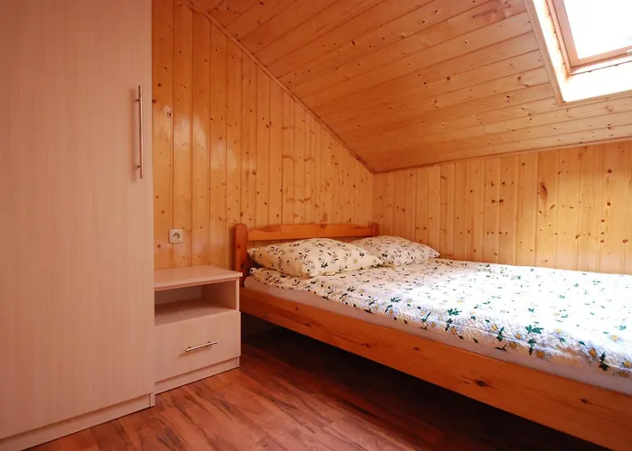 Дом отдыха Domyletnie Ogrodzony Dom 92m2 Сарбиново