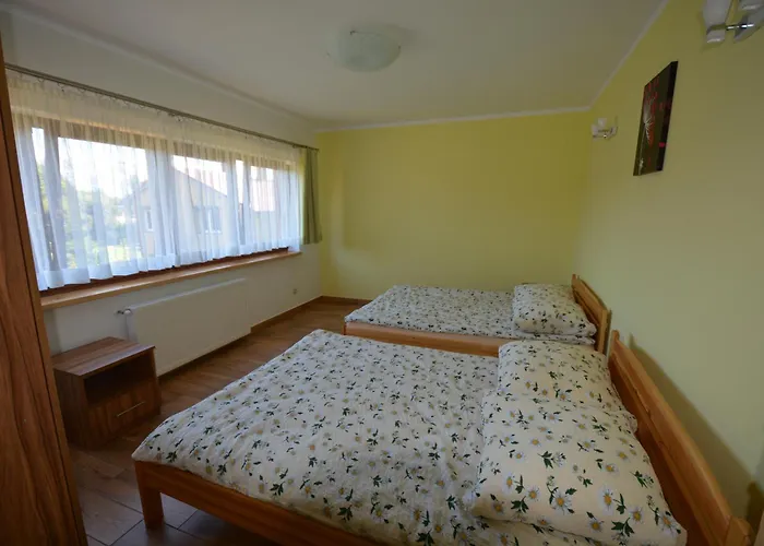 Domyletnie Ogrodzony Dom 92m2