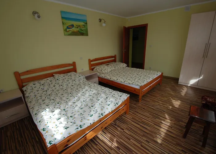 Domyletnie Ogrodzony Dom 92m2 *