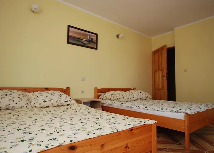 Domyletnie Ogrodzony Dom 92m2 *