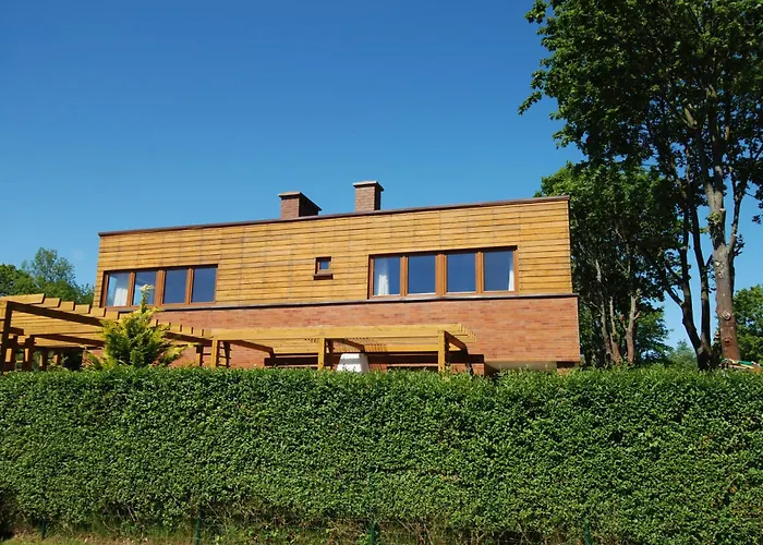 Domyletnie Ogrodzony Dom 92m2 Дом отдыха